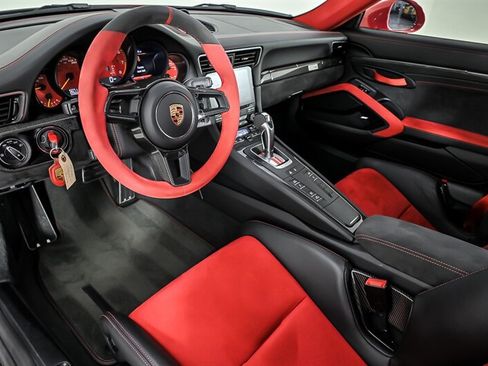 Used 2018 Porsche 911 GT2 RS RWD image 17