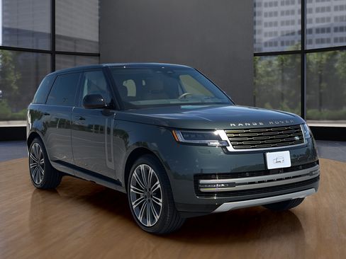 New 2026 Land Rover Range Rover Long Wheelbase SE AWD/4WD image 10