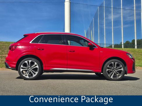 Used 2020 Audi Q3 2.0T Premium Plus AWD/4WD image 2