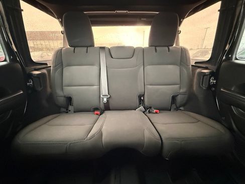 Used 2021 Jeep Wrangler Unlimited Sport AWD/4WD image 30