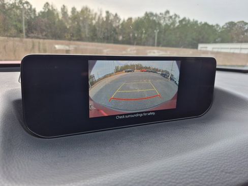 Used 2024 MAZDA CX-50 AWD 2.5 S w/ Preferred Package image 17