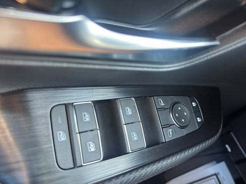 New 2026 Nissan Kicks SR FWD image 29