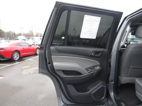 Used 2019 Chevrolet Tahoe LT image 18