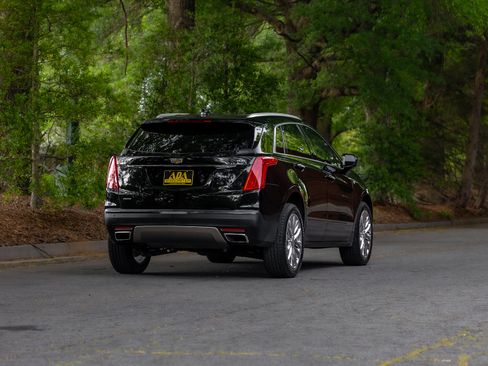 Used 2018 Cadillac XT5 Platinum AWD/4WD image 45