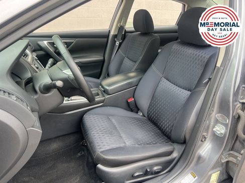 Used 2017 Nissan Altima 2.5 SV w/ Convenience Package FWD image 23