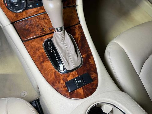 Used 2008 Mercedes-Benz CLK 350 Cabriolet image 28