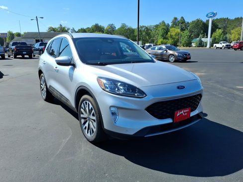 Used 2020 Ford Escape Titanium AWD/4WD image 8
