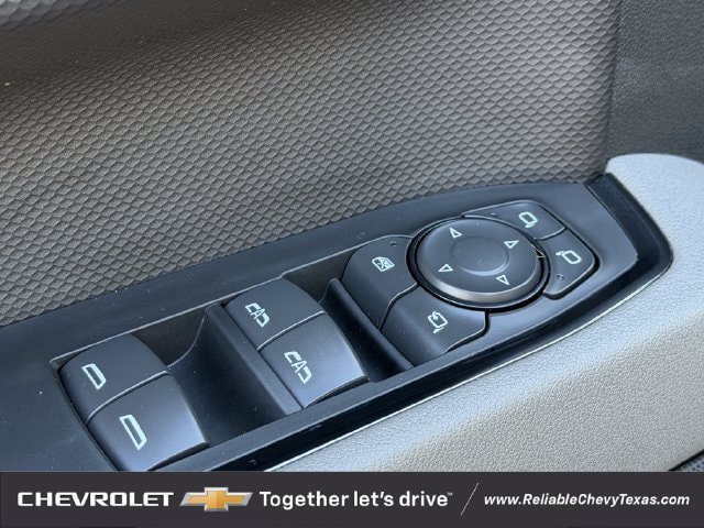 Used 2025 Chevrolet Silverado 1500 ZR2 w/ Technology Package AWD/4WD image 30