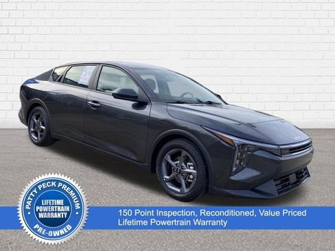 Used 2025 Kia K4 LXS image 1