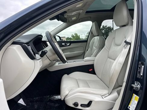 Certified 2024 Volvo XC60 B5 Ultimate w/ Climate Package AWD/4WD image 18