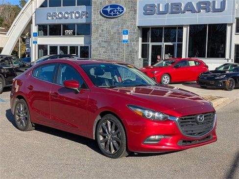 Used 2018 MAZDA MAZDA3 Touring image 1