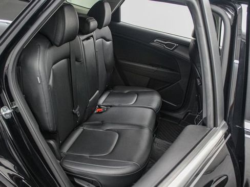 Used 2025 Kia Sportage EX FWD image 21