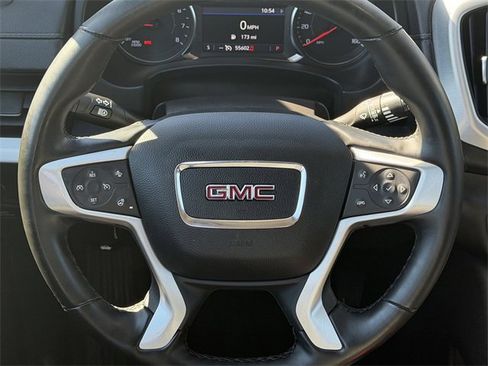 Used 2024 GMC Terrain SLT image 11