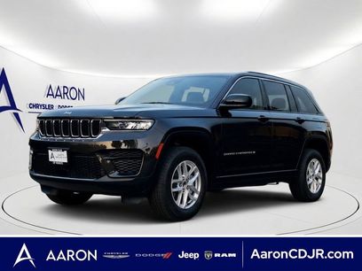 Used 2025 Jeep Grand Cherokee Laredo X w/ Trailer Tow Package