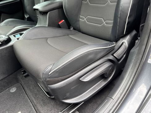 Used 2023 Kia Forte GT-Line w/ GT-Line Premium Package image 17