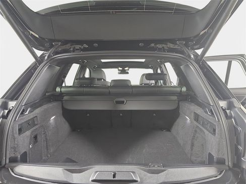 New 2026 BMW X5 xDrive40i w/ M Sport Package image 12