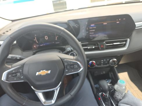 Used 2024 Chevrolet TrailBlazer LT w/ LT Cold Weather Package AWD/4WD image 21