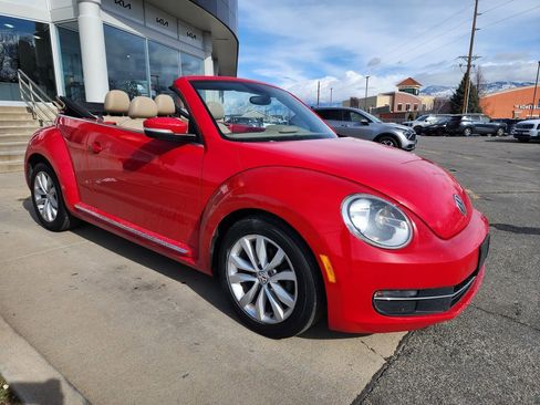 Used 2014 Volkswagen Beetle TDI image 3