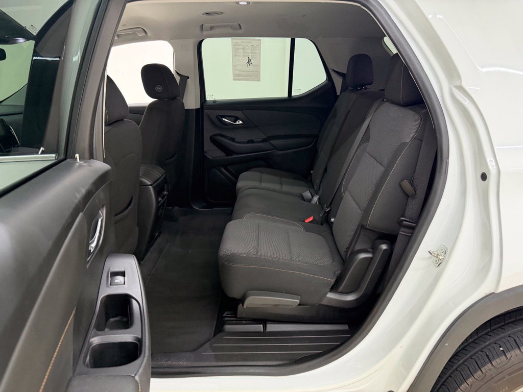 Used 2020 Chevrolet Traverse LT AWD/4WD image 15