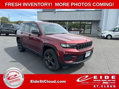 Used 2023 Jeep Grand Cherokee Altitude