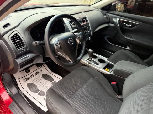 Used 2015 Nissan Altima 2.5 S w/ Power Driver Seat Package FWD image 10