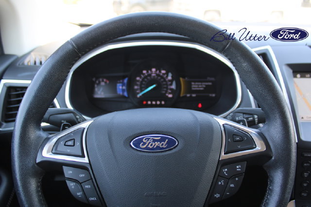 Used 2016 Ford Edge Titanium w/ Equipment Group 301A AWD/4WD image 26