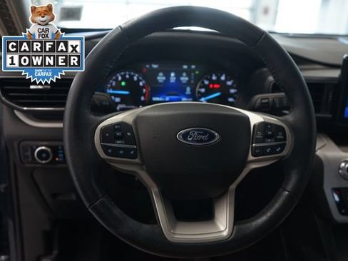 Used 2023 Ford Explorer XLT w/ Equipment Group 202A AWD/4WD image 21