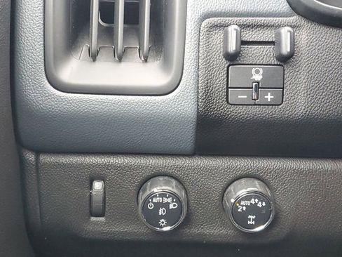 Used 2018 Chevrolet Colorado Z71 image 19
