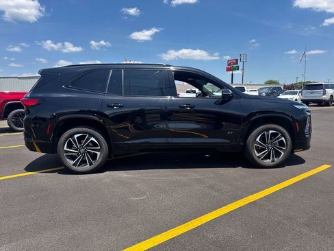 Used 2025 Buick Enclave Sport Touring w/ Power Package FWD image 7