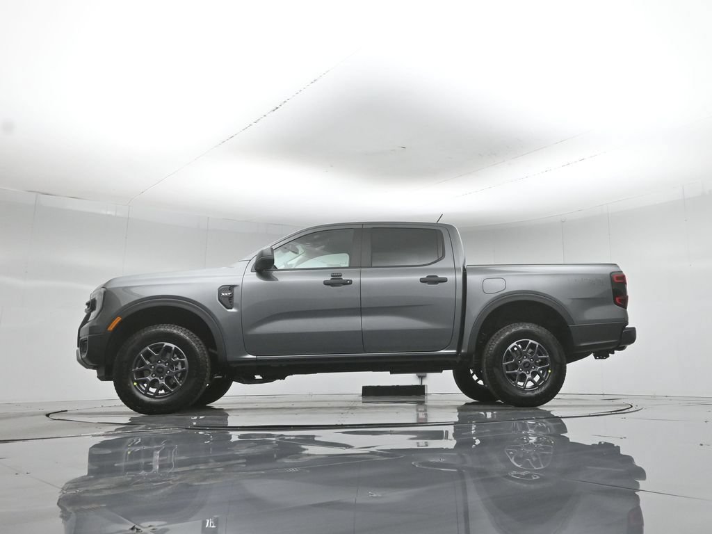 New 2026 Ford Ranger XLT w/ Black Appearance Package AWD/4WD image 7