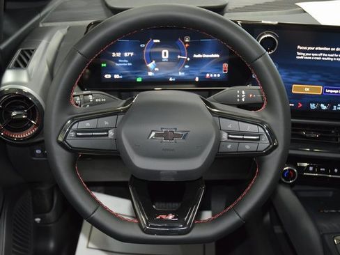 New 2025 Chevrolet Equinox EV RS w/ Convenience Package II image 34