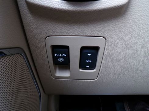 Used 2018 Ford F150 Lariat w/ Equipment Group 502A Luxury image 23