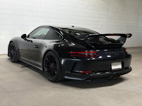 Certified 2018 Porsche 911 GT3 RWD image 3