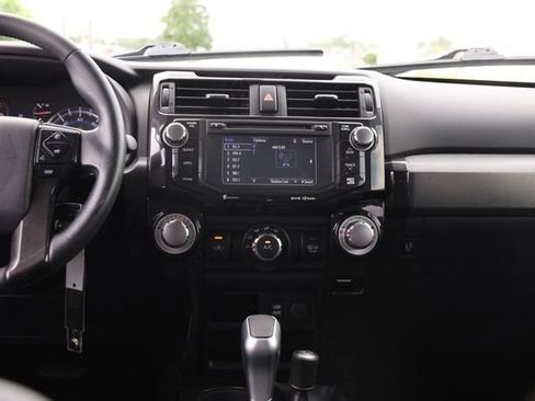 Used 2019 Toyota 4Runner TRD Off-Road Premium AWD/4WD image 25