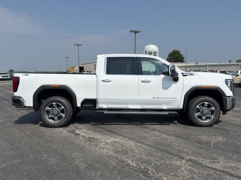New 2026 GMC Sierra 2500 SLT w/ SLT Premium Package AWD/4WD image 4