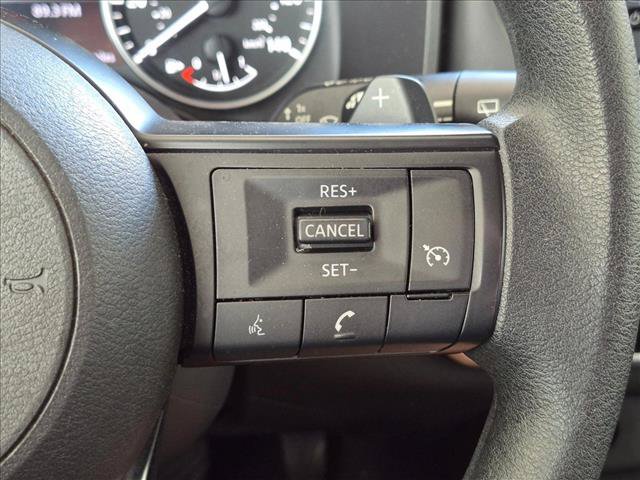 Used 2024 Nissan Rogue S AWD/4WD image 5