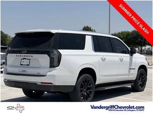 New 2026 Chevrolet Suburban LT w/ Comfort Package RWD image 4