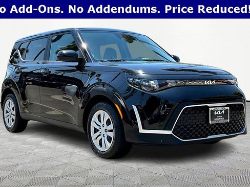 Certified 2023 Kia Soul LX image 5