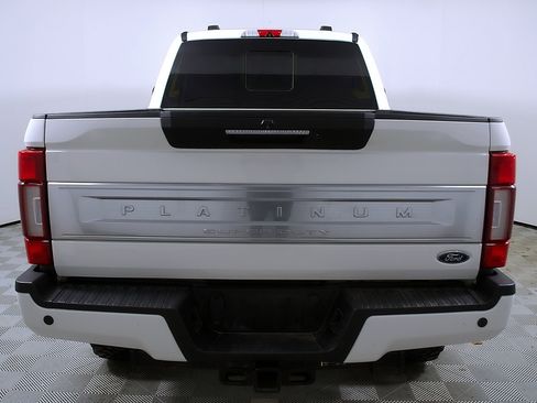 Used 2022 Ford F250 Platinum w/ FX4 Off-Road Package AWD/4WD image 8