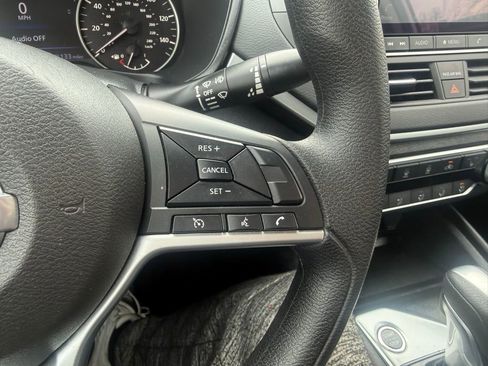 Used 2022 Nissan Altima 2.5 AWD/4WD image 15