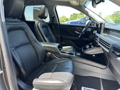 Used 2022 Lincoln Corsair AWD w/ Premium Package image 28
