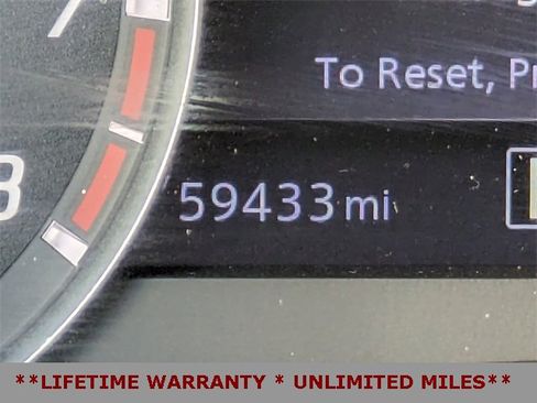 Used 2022 Nissan Frontier SV image 26