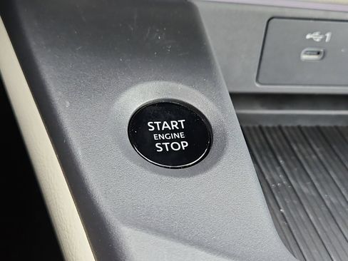 New 2026 Nissan Sentra SL FWD image 16