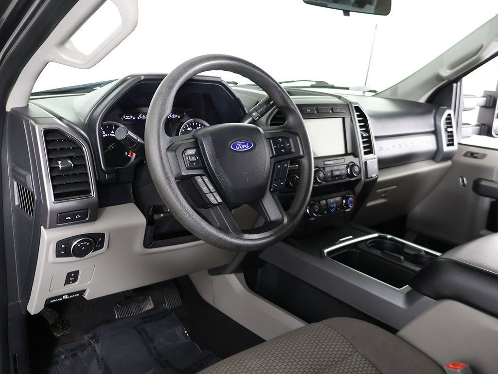 Used 2019 Ford F250 XLT w/ XLT Premium Package AWD/4WD image 26