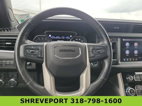 Certified 2021 GMC Yukon XL Denali w/ Denali Premium Package AWD/4WD image 11
