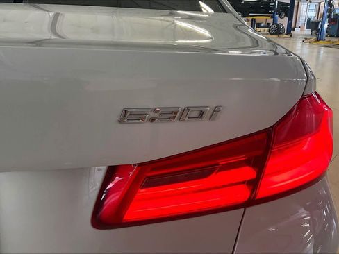 Used 2019 BMW 530i w/ Convenience Package RWD image 30