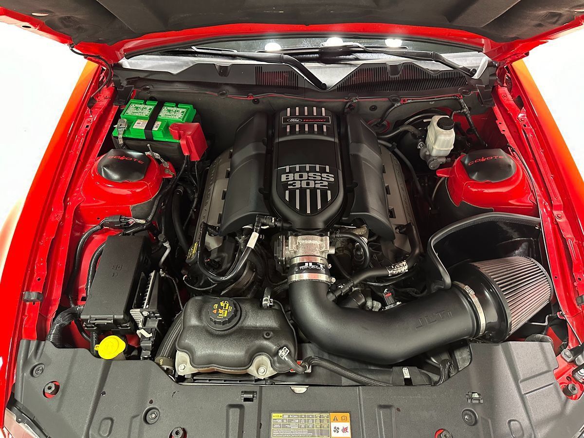 Used 2014 Ford Mustang GT Premium RWD image 7