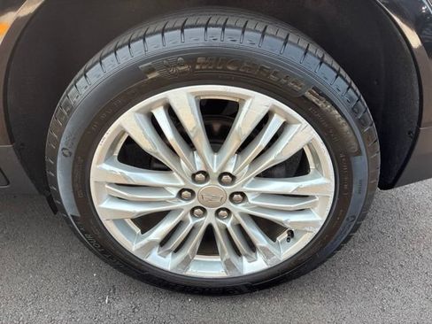 Used 2017 Cadillac XT5 Premium Luxury AWD/4WD image 14