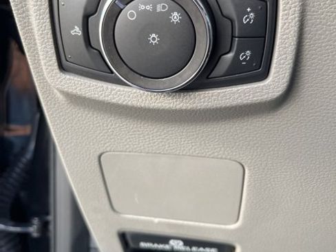 Used 2022 Ford F350 XLT image 19