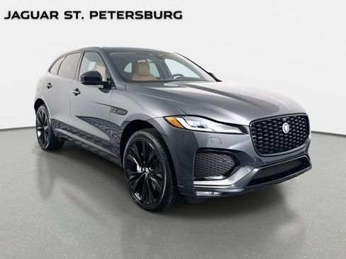 New 2026 Jaguar F-PACE R-Dynamic S image 3